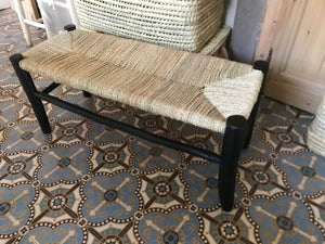 Banc marocain en bois peint et tressage naturel