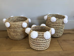 Petit panier avec pompons